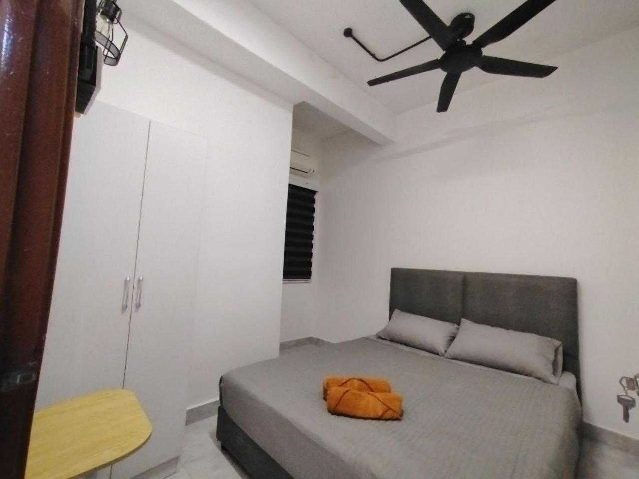 Bailey's Bay 3r2b At Town Center Apartment Kuantan